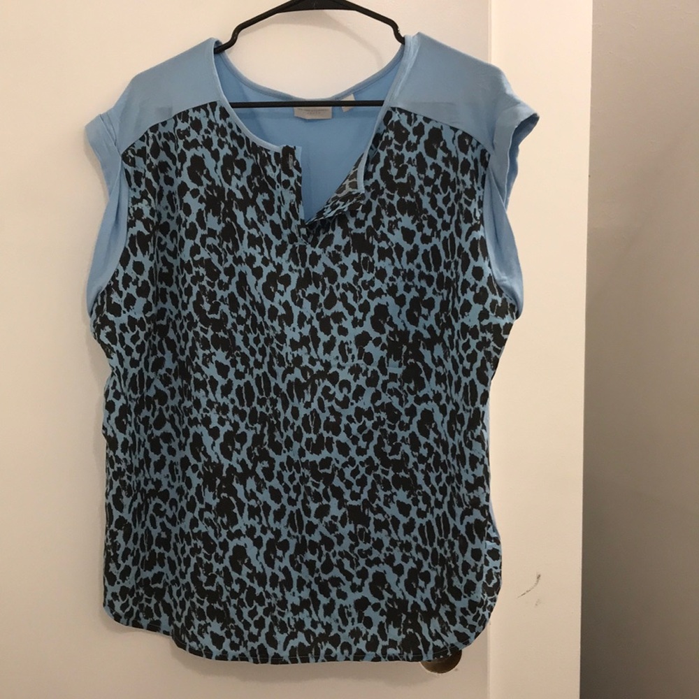NYC stretch blue cheetah shirt